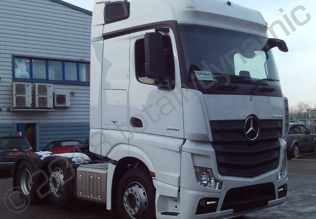 Totally Dynamic :: Mercedes Actros cab vinyl wrapped for Forward Truck ...